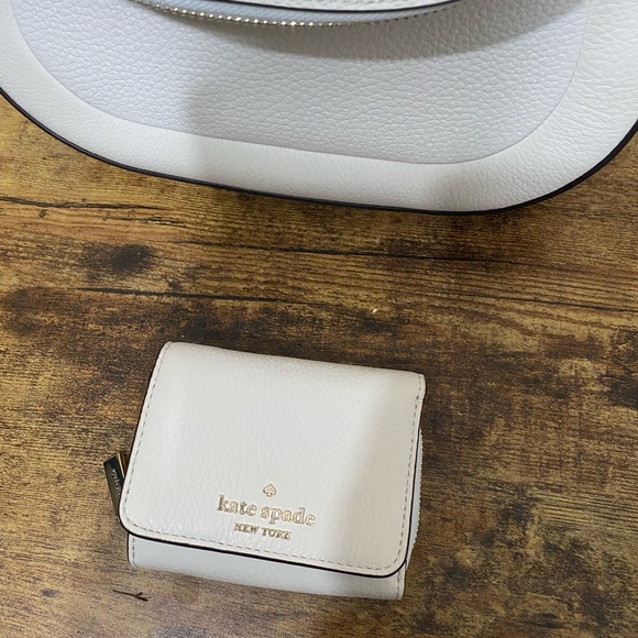 Kate Spade purse & matching wallet - Picture 6 of 12